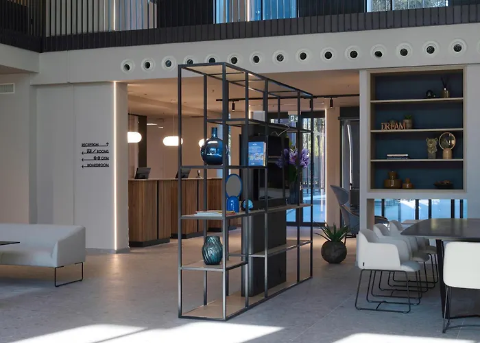 Rmh Raffaello Hotel Modena