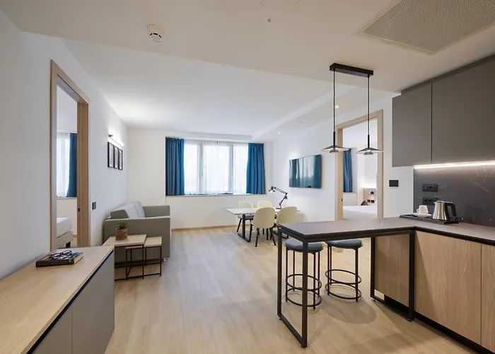 Rmh Raffaello Otel