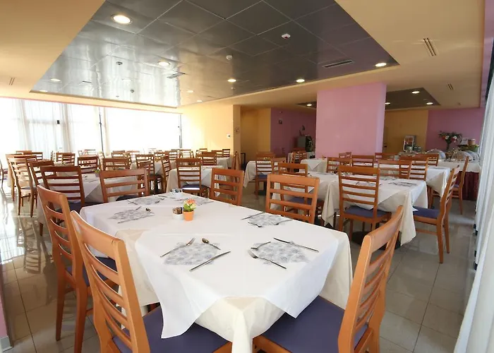 Hotel Rmh Raffaello Modena