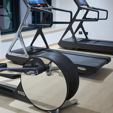 Rmh Raffaello Szálloda Modena