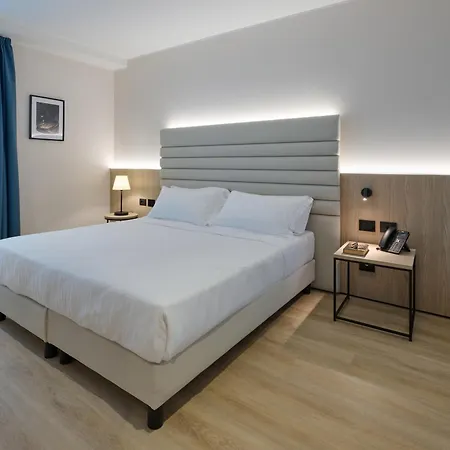 Hotel Rmh Raffaello Modena