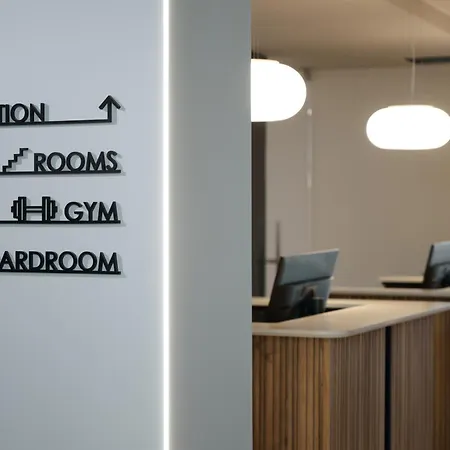 호텔 Rmh Raffaello 4*