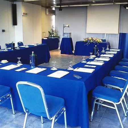 호텔 Rmh Raffaello 4*