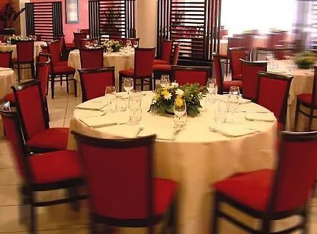 Szálloda Rmh Raffaello 4*