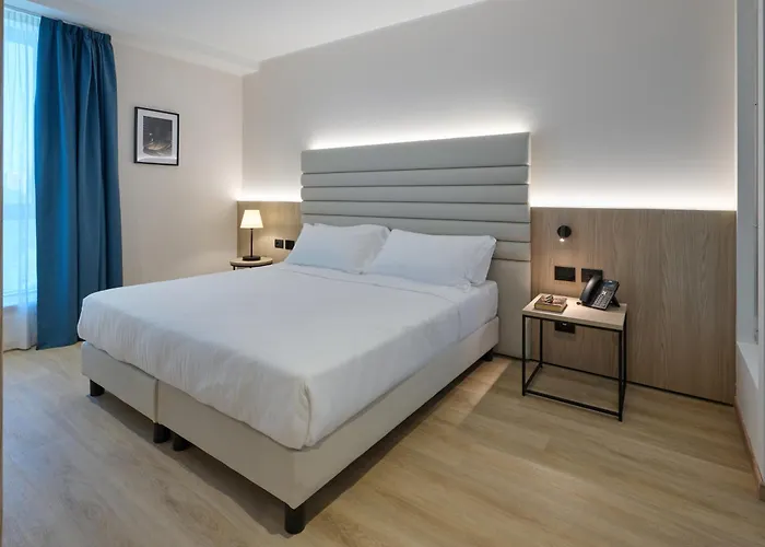 Hotel Rmh Raffaello Modena