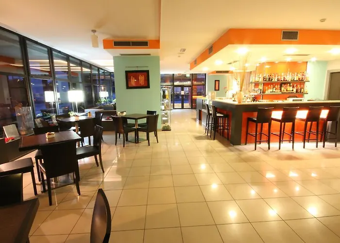 Rmh Raffaello Hotel Modena