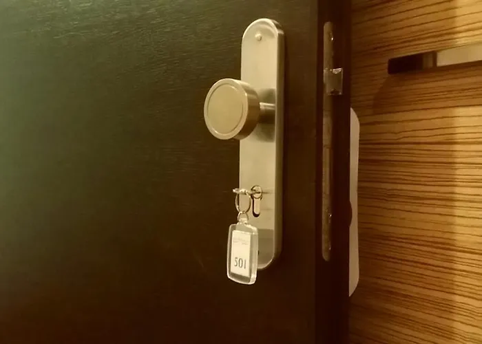 Rmh Raffaello מלון